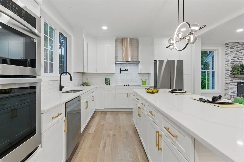 Photo of 835 West St