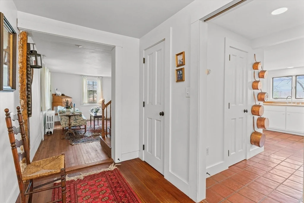 Photo of 423 Cambridge Tpke