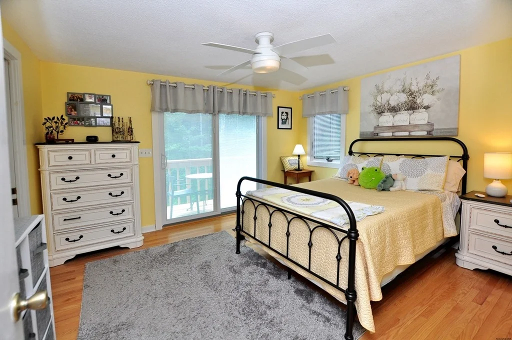Photo of 154 Brook Ln