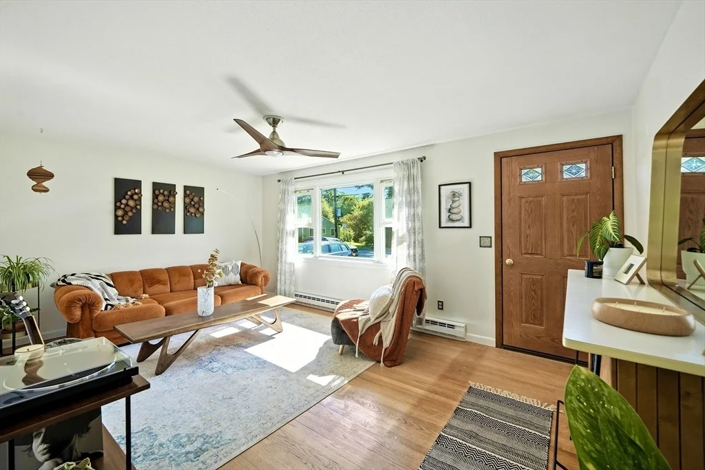 Photo of 1007 Westhampton Rd