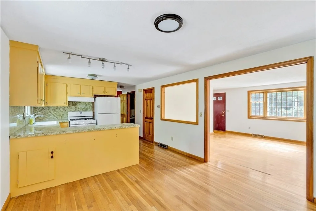 Photo of 804 Putnam Ave