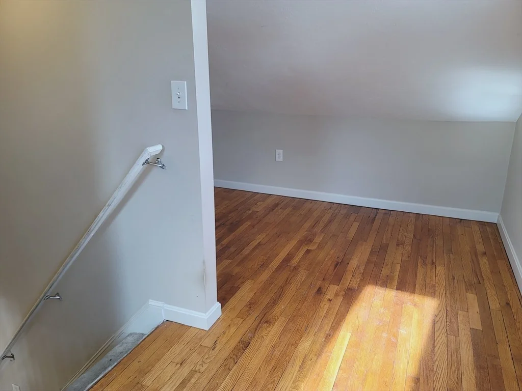 Photo of 34 Hallron St