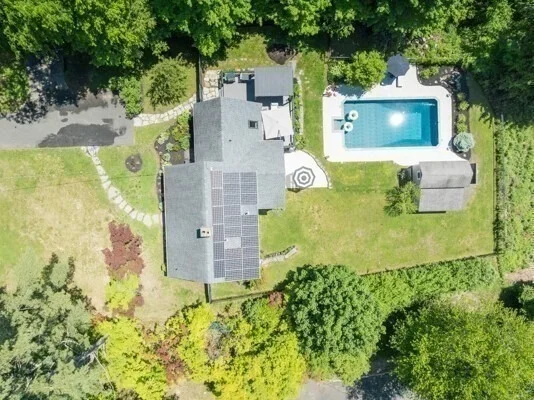 Photo of 585 Station Rd