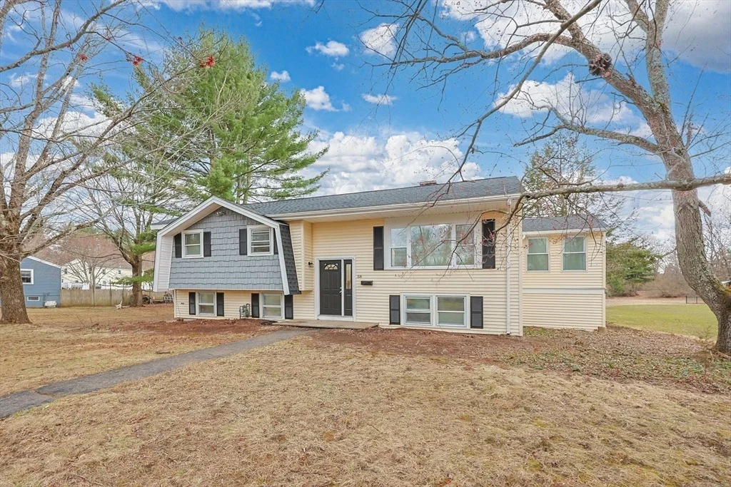 Photo of 58 Ray Ave