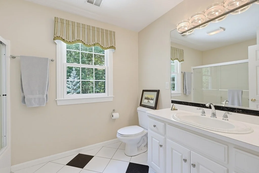 Photo of 64 Deerview Way