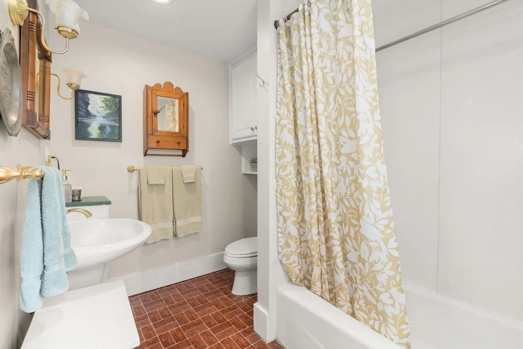 Photo of 287 Williamsburg