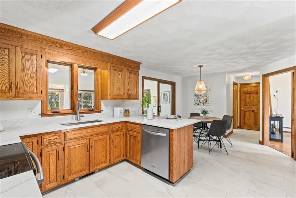 Photo of 480 Sharpners Pond Road