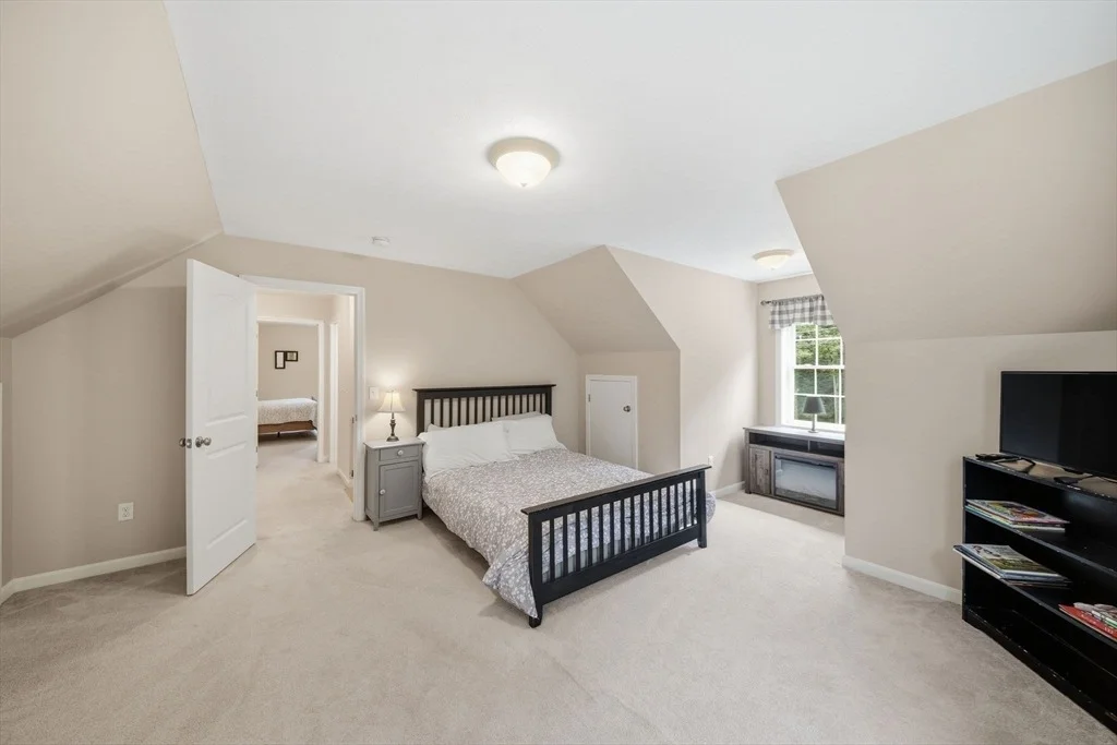 Photo of 128 Bragg Hill Rd