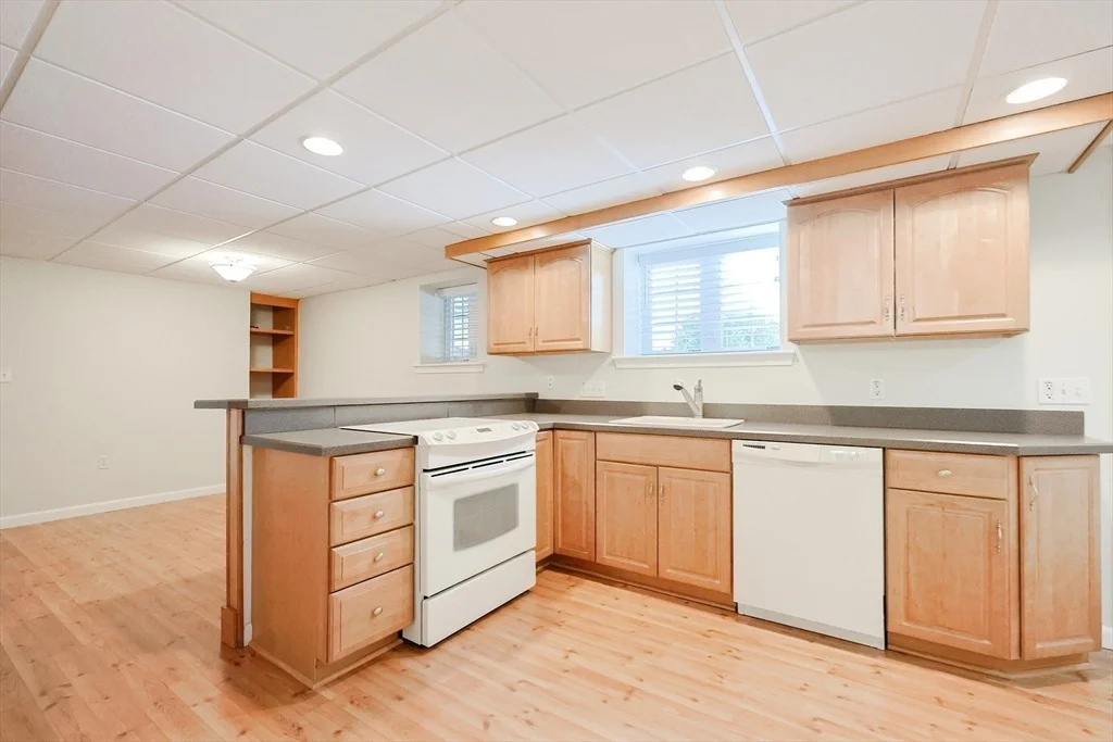 Photo of 8 Empire Dr