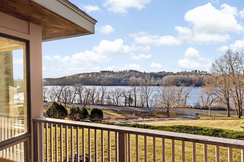 Photo of 56 River Rd