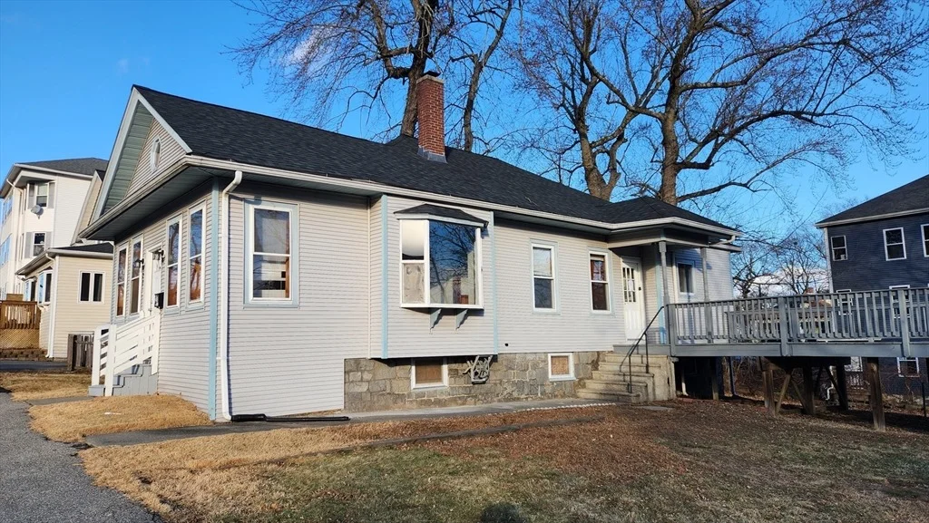 Photo of 27 Ingleside Ave