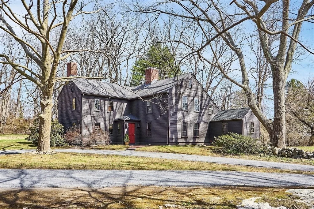 Photo of 320 Lowell Rd