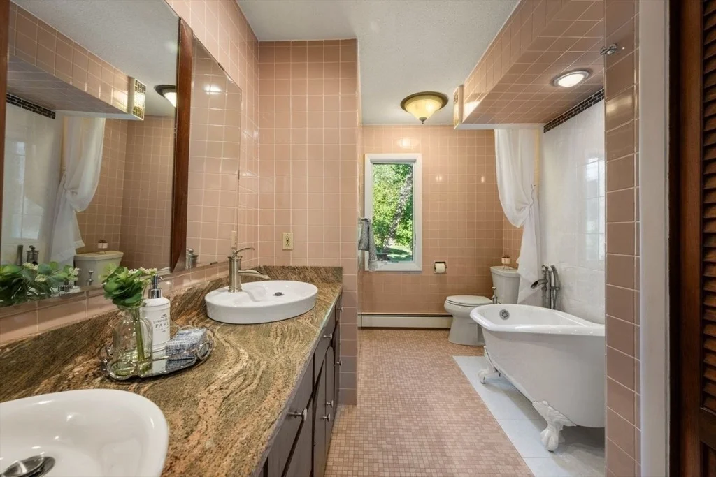 Photo of 56 Meadowview Road