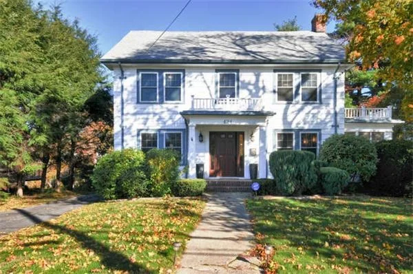 Photo of 424 Brook Rd