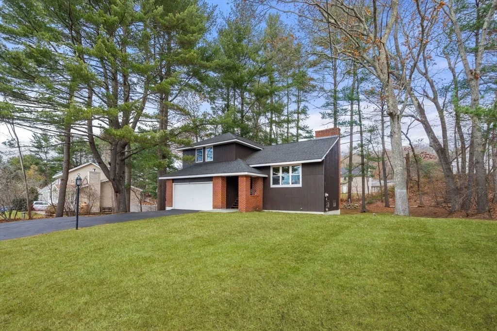 Photo of 9 Scenic Ave