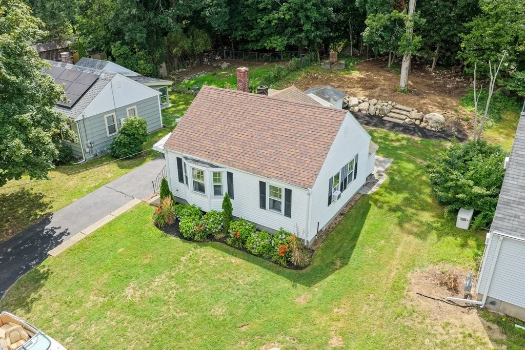 Photo of 40 Oneida Ave