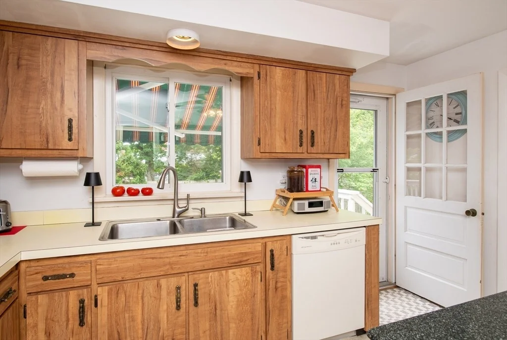 Photo of 12 Brook Dr