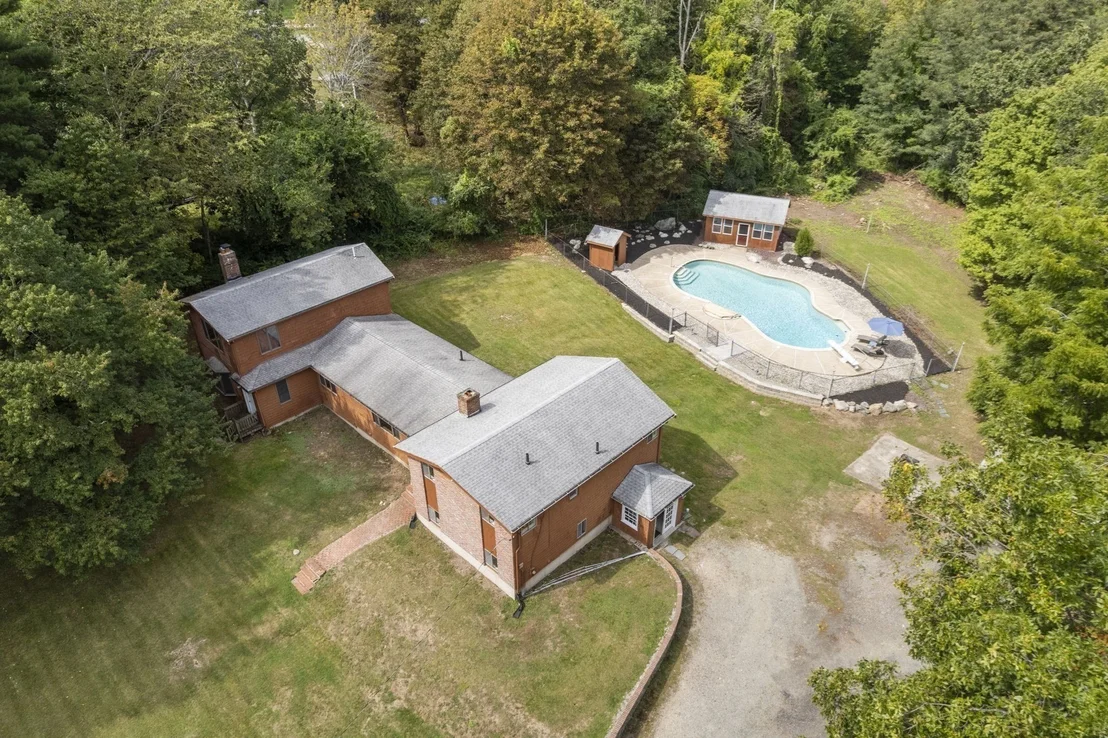 Photo of 444 Clapboardtree Street