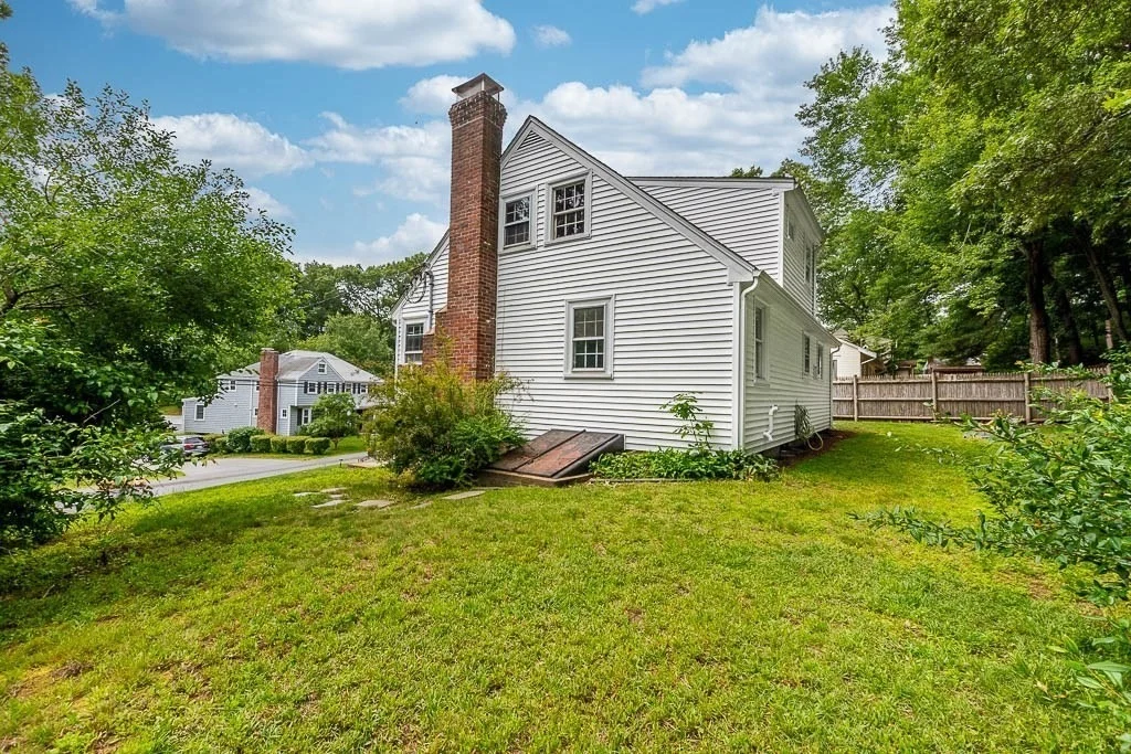 Photo of 70 Fox Meadow Ln