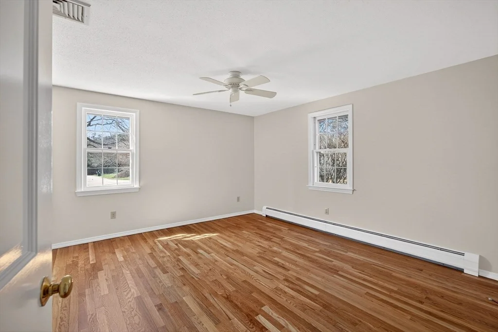Photo of 493 Prince Hinckley Rd
