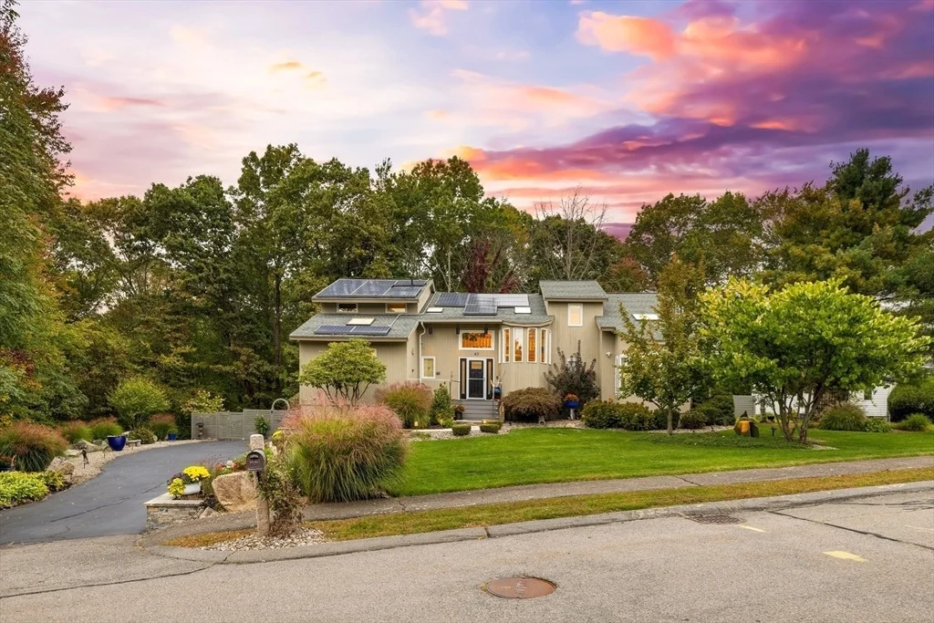 Photo of 43 Ledgebrook Avenue