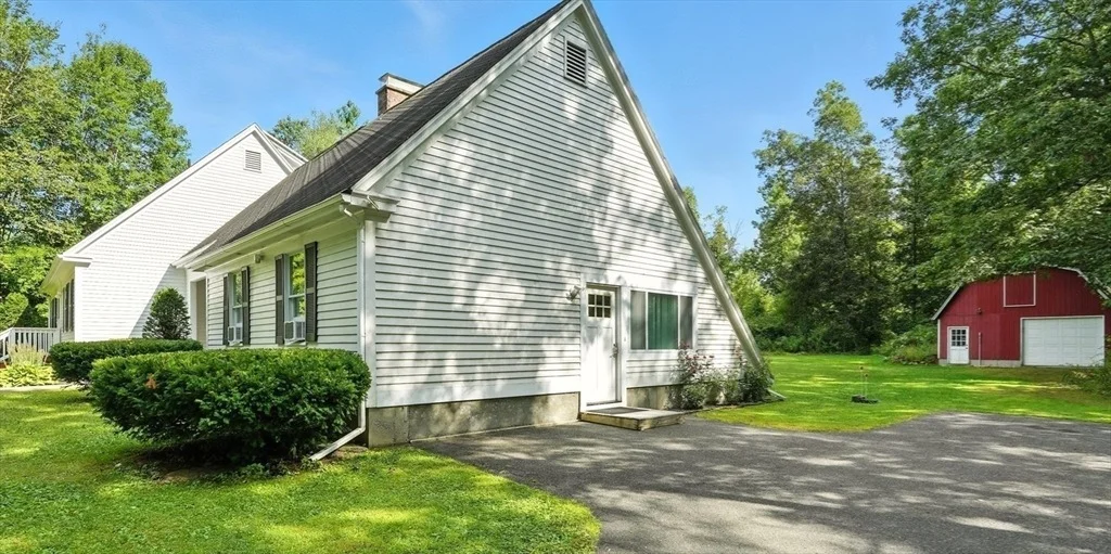 Photo of 178 W Pomeroy Lane