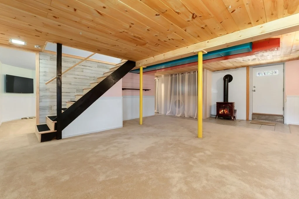Photo of 6 Ashcroft Cir