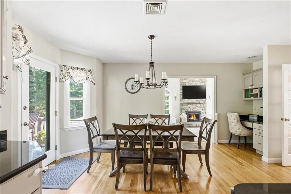 Photo of 31 Pond View Dr