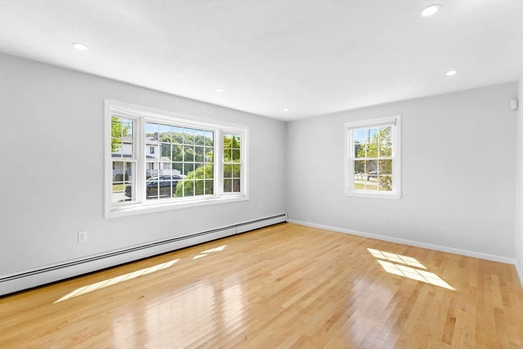 Photo of 20 Barbara Circle