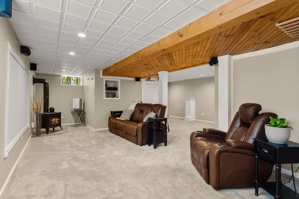 Photo of 13 Spindle Tree Ln