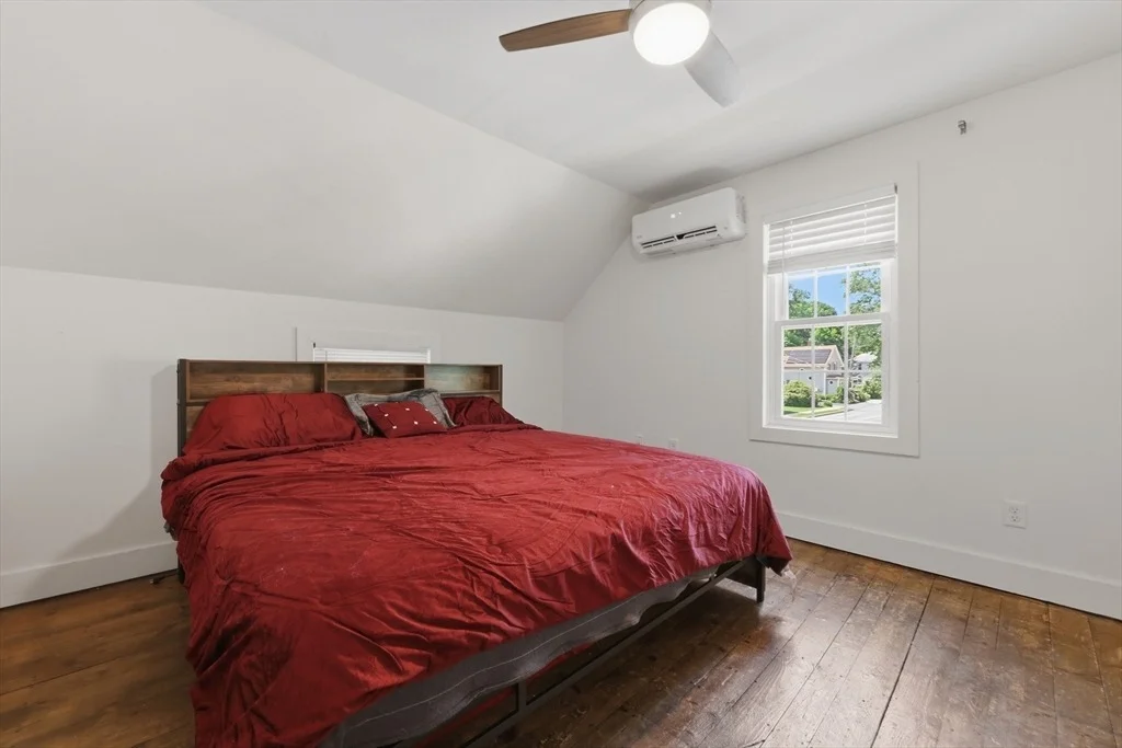 Photo of 346 Oak Street