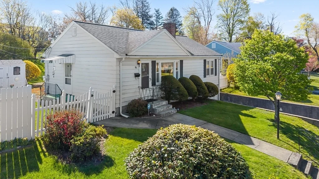 Photo of 16 Thornton Rd