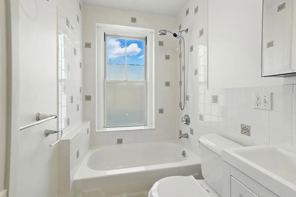 Photo of Unit 2 at 17 Strathmore Road