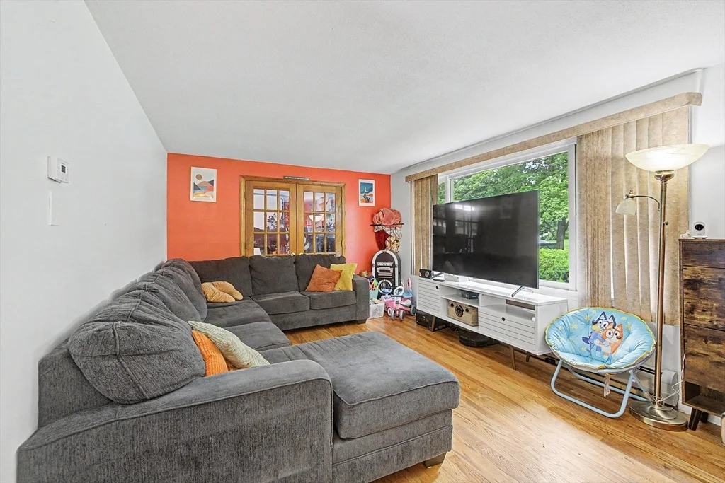 Photo of 11 Crestview Drive