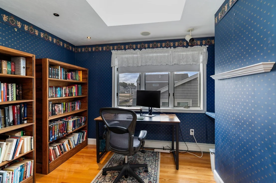 Photo of 125 Edgewater Drive
