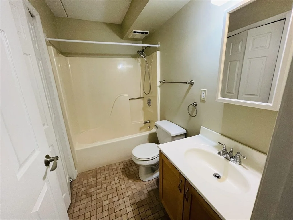 Photo of Unit D at 22 Maple Crest Circle