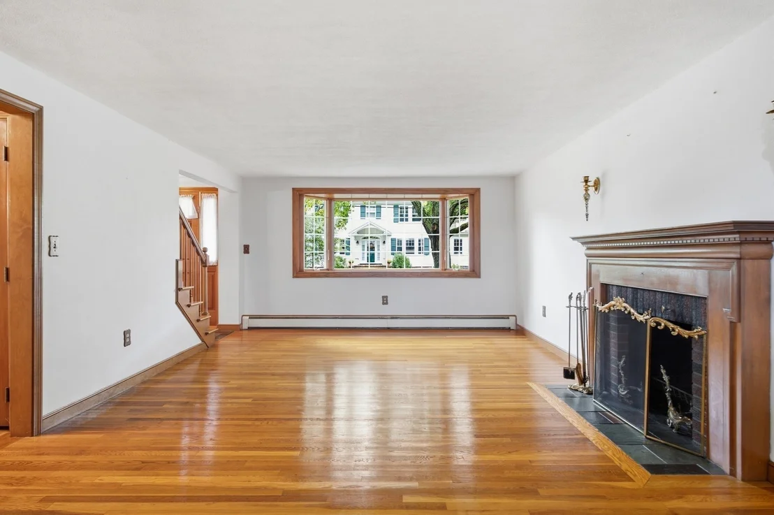 Photo of 11 Van Brunt Avenue