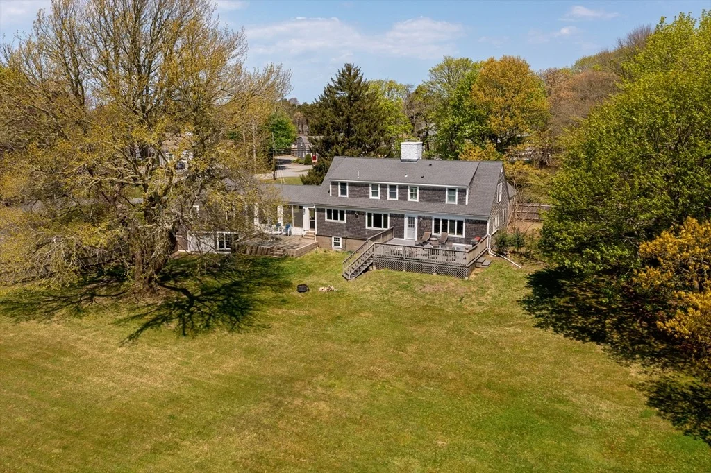 Photo of 2750 Main St