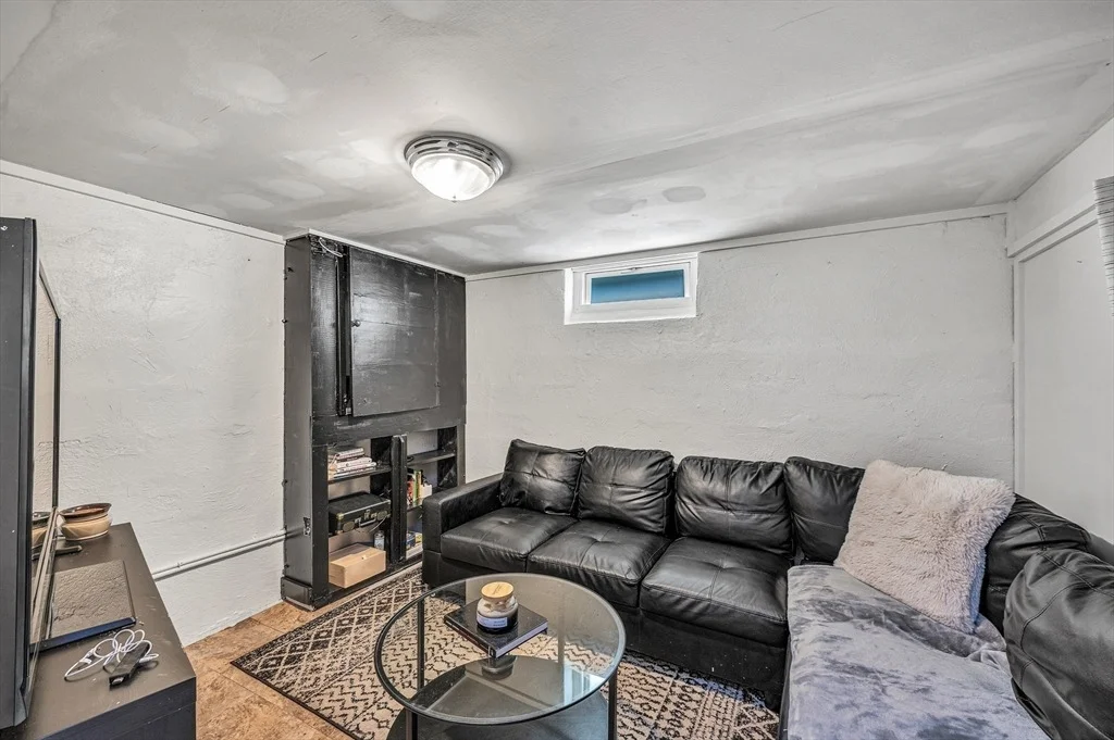 Photo of 28 Bither St