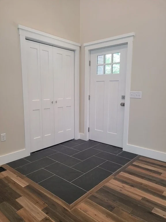 Photo of 2774 Greenwich Rd