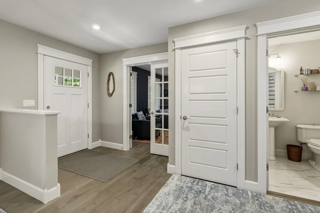 Photo of 12 Crystal Ln