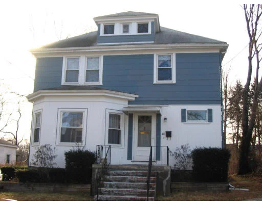 Photo of 40 Robinson Ave