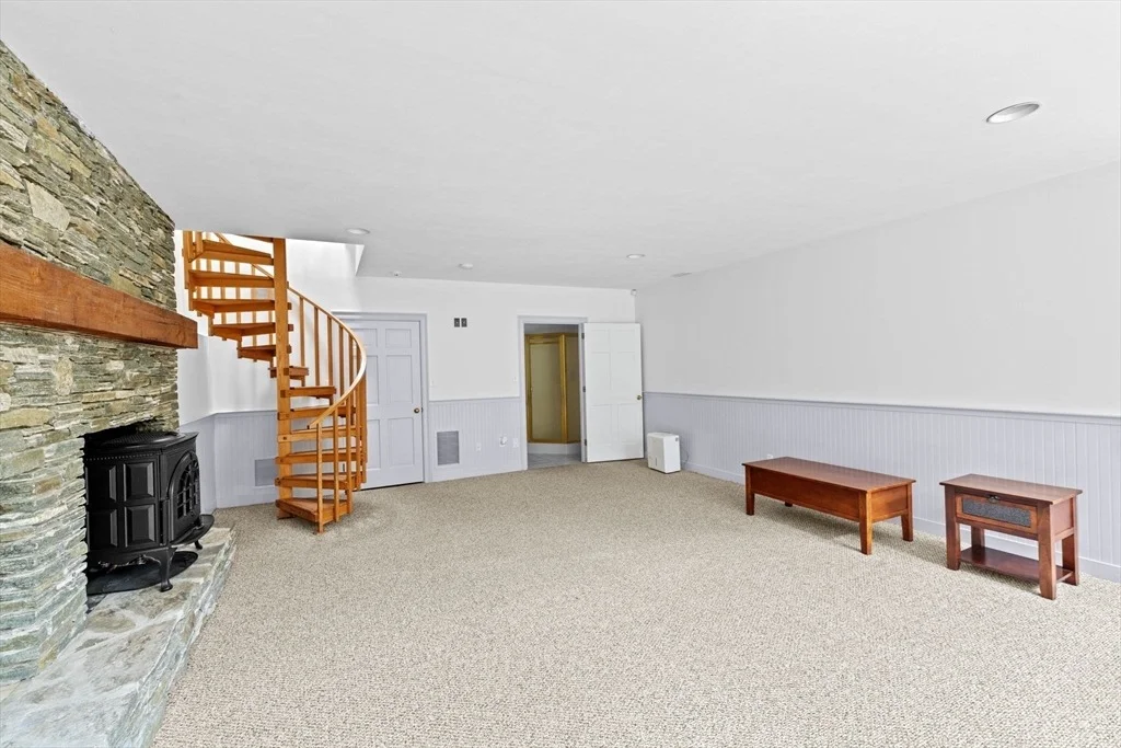 Photo of 105 East St