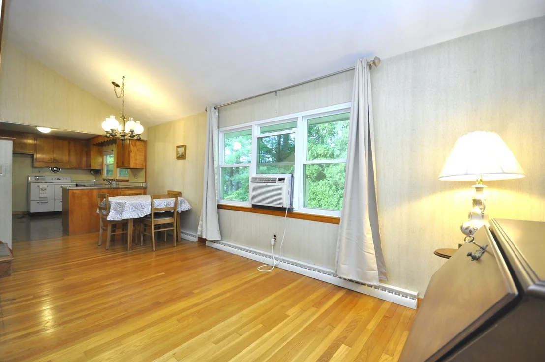 Photo of 122 Sunset Dr
