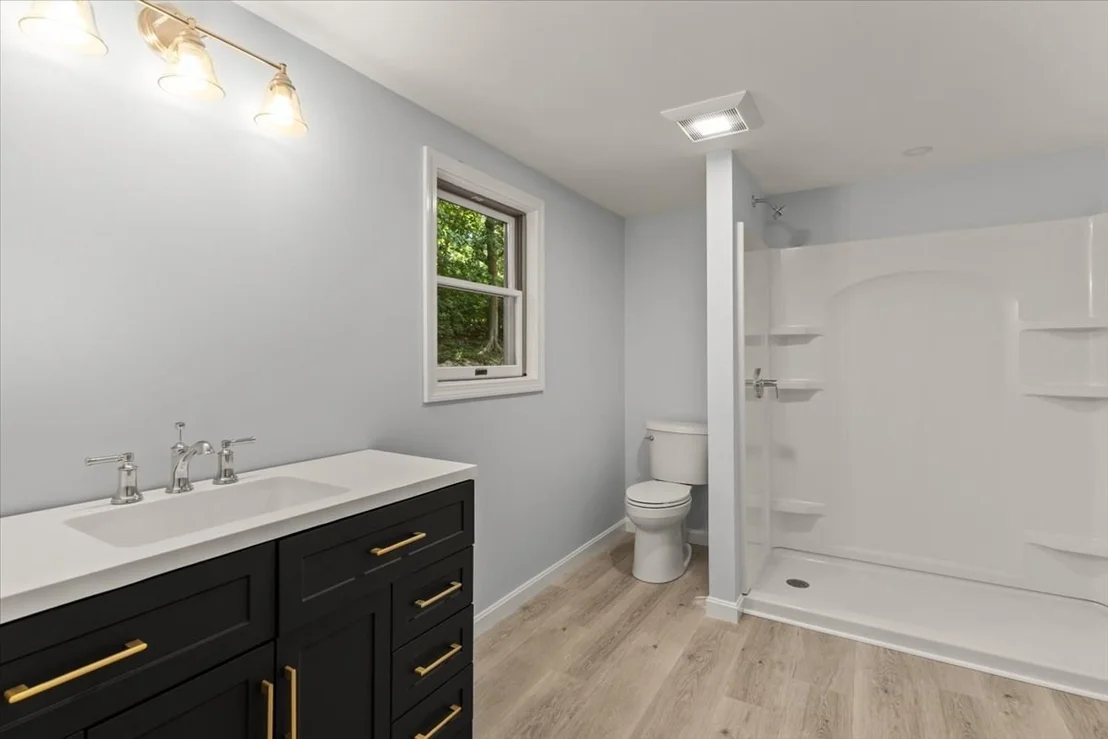 Photo of 8 Clay Pond Rd