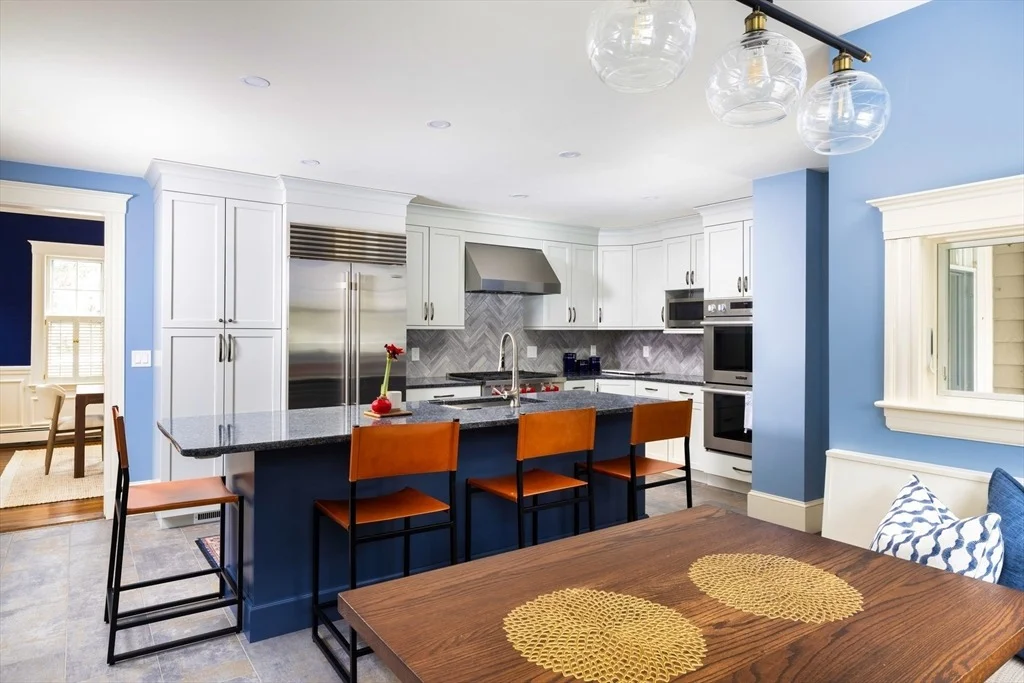 Photo of 91 Waban Ave