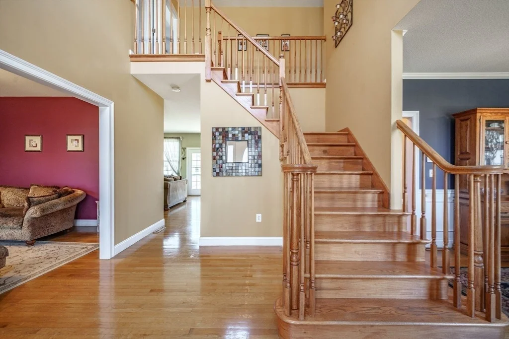 Photo of 303 Munger Hill Rd