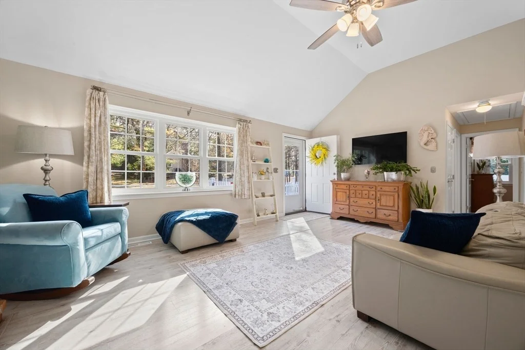 Photo of 65 Black Oak Road
