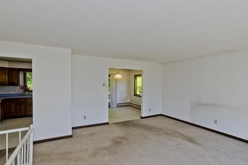 Photo of 6 Pine Wood Dr