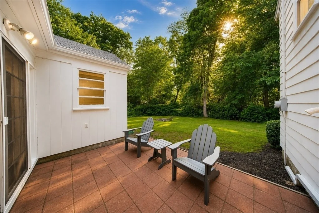 Photo of 33 Edgewood Rd